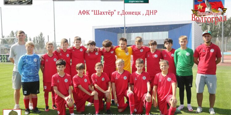 Медали Содружества приехали в Донецк
